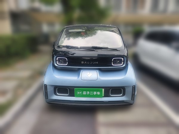 Baojun E300 2020, 30500 км, за 5111 USD