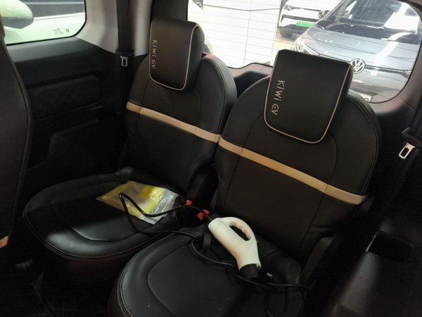 Baojun KiWi EV 2022, 10900 км, за 9550 USD - фото 20