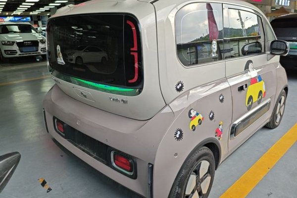 Baojun KiWi EV 2023, 44800 км, за 8070 USD - фото 6