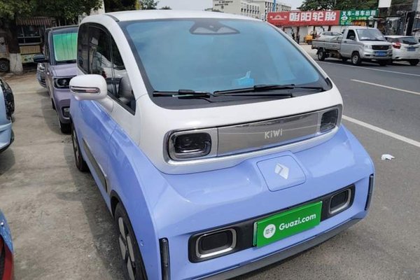 Baojun KiWi EV 2023, 24600 км, за 9455 USD