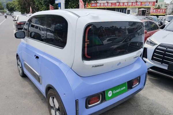 Baojun KiWi EV 2023, 24600 км, за 9455 USD