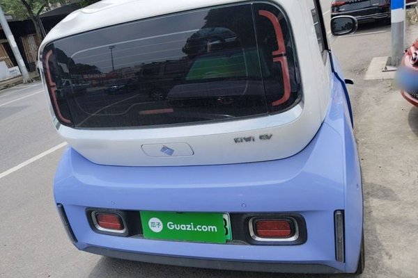 Baojun KiWi EV 2023, 24600 км, за 9455 USD