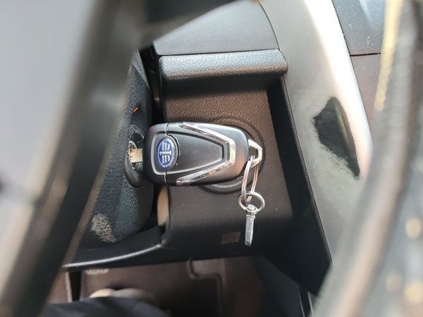 Bestune X80 2013, 101800 км, за 3884 USD - фото 9