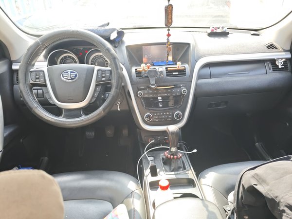 Bestune X80 2013, 101800 км, за 3884 USD - фото 10