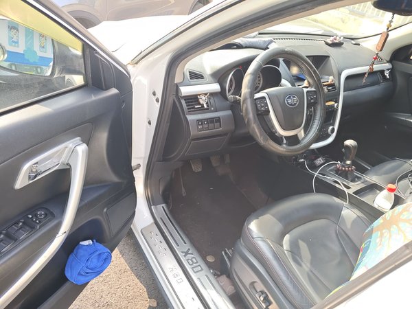 Bestune X80 2013, 101800 км, за 3884 USD - фото 17