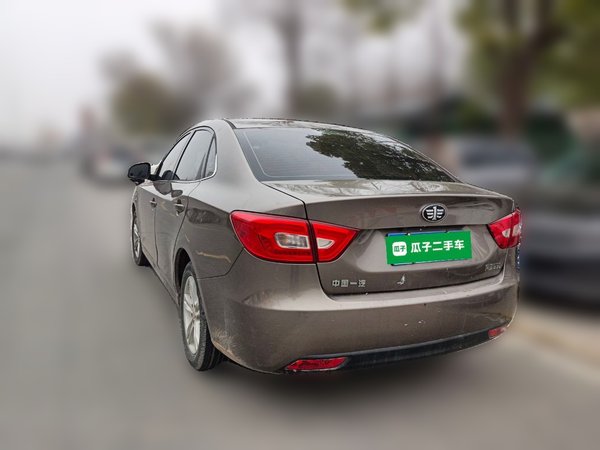 Bestune B30 2016, 137400 км, за 2572 USD
