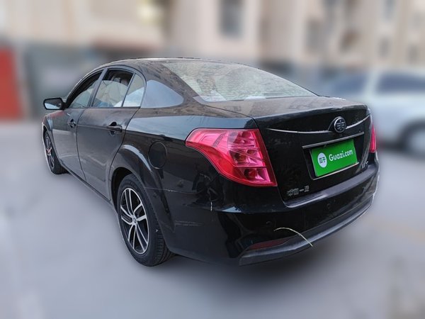 Bestune B50 2013, 57800 км, за 2168 USD