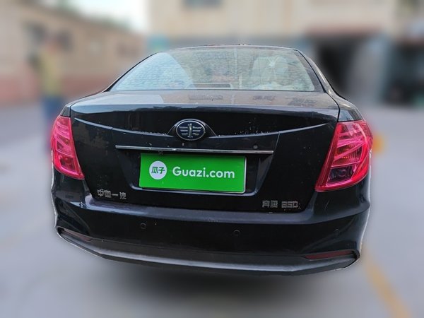 Bestune B50 2013, 57800 км, за 2168 USD