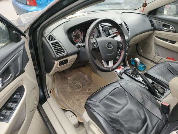 Bestune B50 2013, 67400 км, за 2494 USD - фото 17