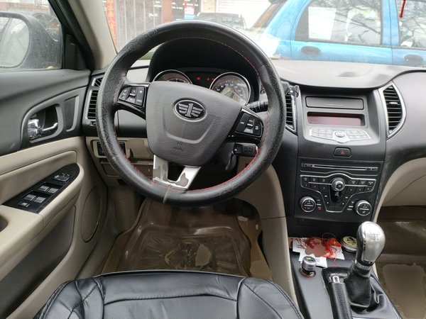 Bestune B50 2013, 67400 км, за 2494 USD - фото 11