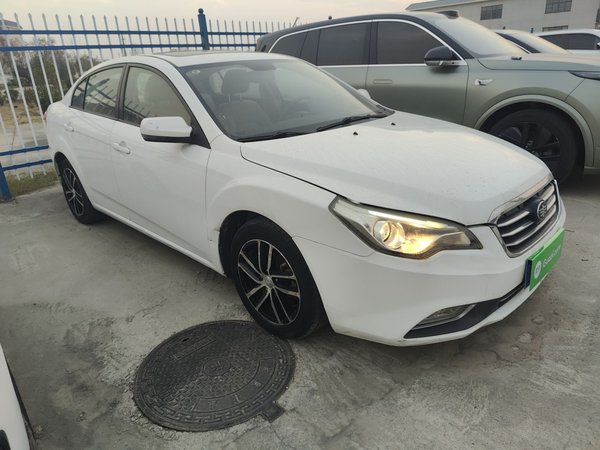 Bestune B50 2013, 58200 км, за 3490 USD