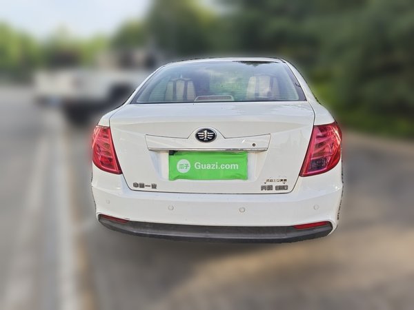 Bestune B50 2013, 68800 км, за 2410 USD