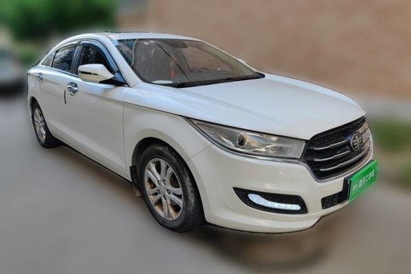 Bestune B50 2016, 63600 км, за 2643 USD