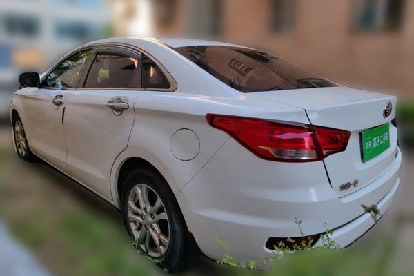 Bestune B50 2016, 63600 км, за 2643 USD