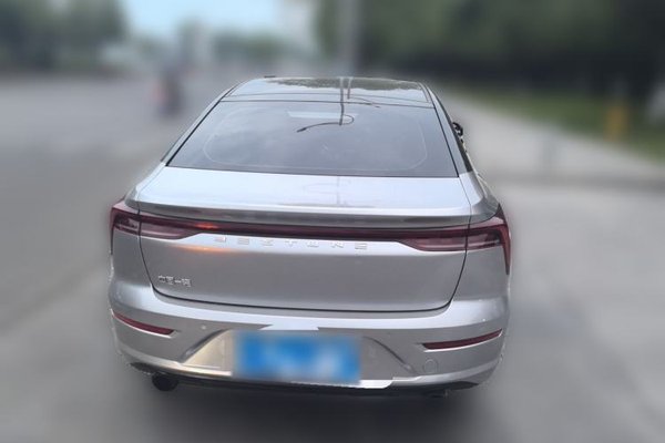 Bestune B70 2021, 62300 км, за 6885 USD