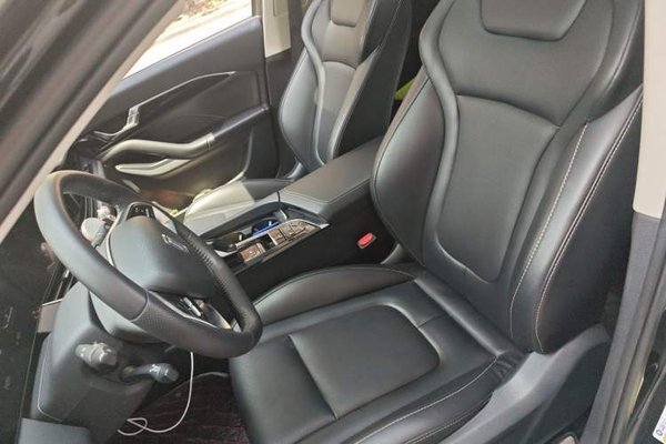 Bestune B70 2022, 34100 км, за 9696 USD