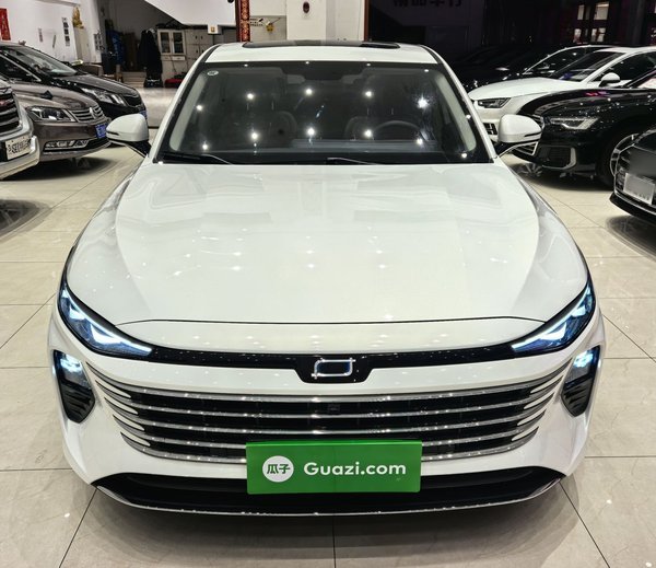 Bestune B70 2024, 12900 км, за 11364 USD