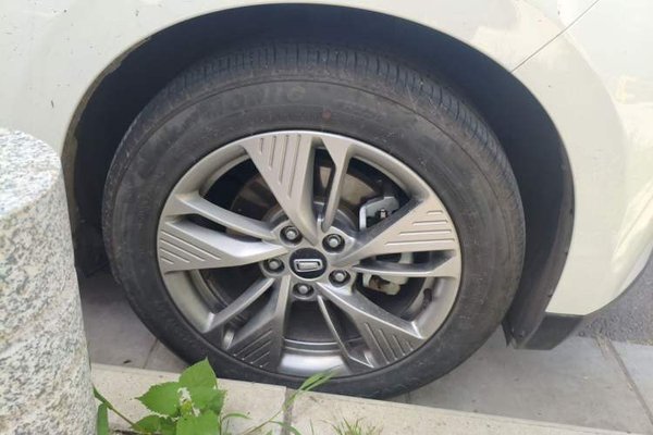 Bestune NAT 2023, 21500 км, за 10296 USD