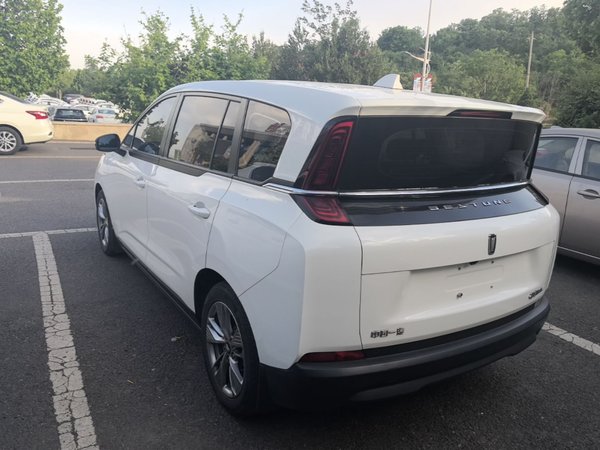 Bestune NAT 2023, 42000 км, за 10574 USD