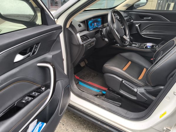 Bestune T77 2019, 69400 км, за 6445 USD