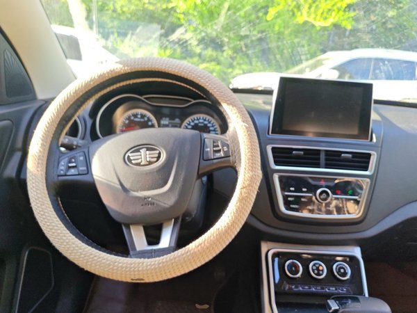 Bestune X40 2019, 15500 км, за 4856 USD - фото 11