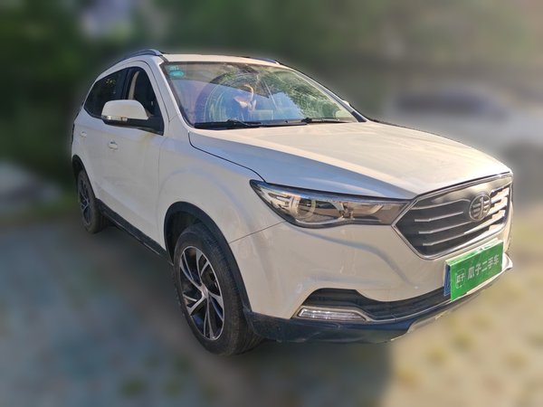 Bestune X40 2019, 15500 км, за 4856 USD