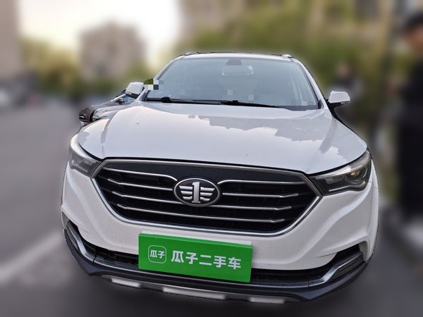 Bestune X40 2019, 97600 км, за 3278 USD