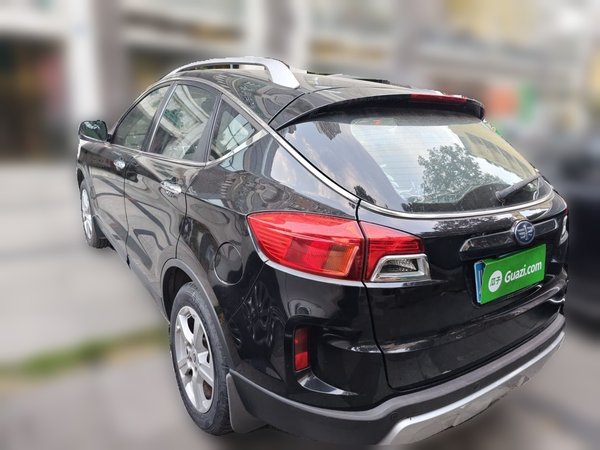 Bestune X80 2013, 66300 км, за 2601 USD