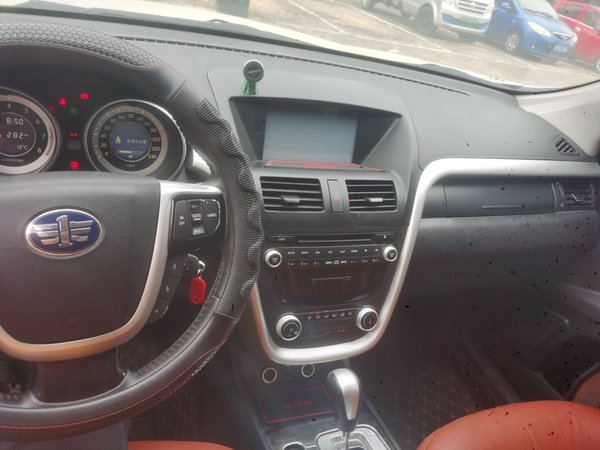 Bestune X80 2013, 115700 км, за 3759 USD - фото 4