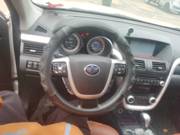 Bestune X80 2013 2.0L Automatic Comfort Edition, 2013 года