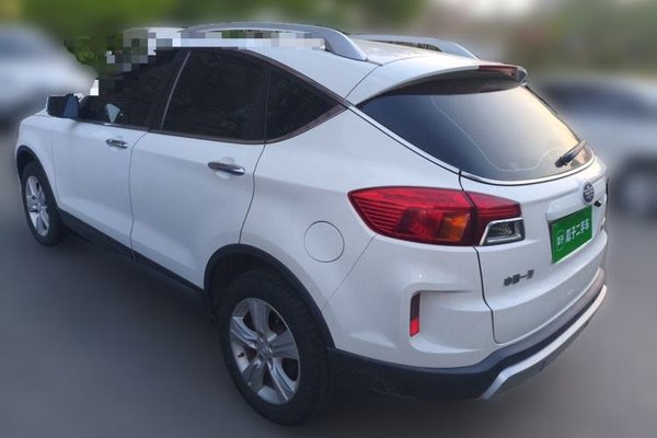 Bestune X80 2015, 119700 км, за 2988 USD