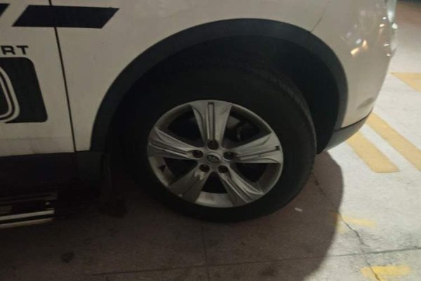 Bestune X80 2015, 89100 км, за 4017 USD