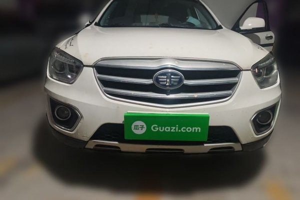 Bestune X80 2015, 89100 км, за 4017 USD