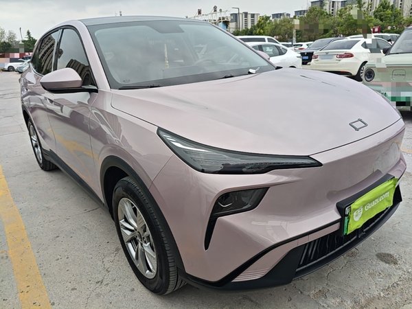 Bestune Yueyi 03 2025, 11200 км, за 11576 USD