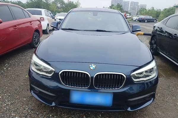 BMW 1 Series 2015, 93600 км, за 10676 USD