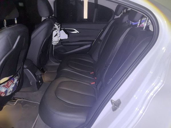 BMW 1 Series 2017, 66100 км, за 8758 USD - фото 18