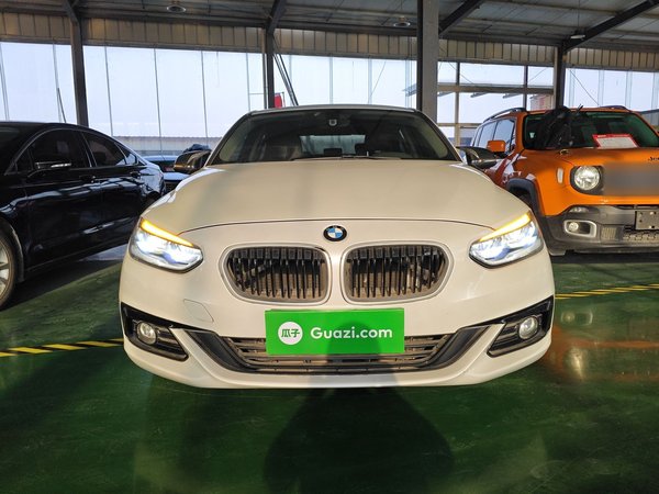 BMW 1 Series 2017 118i Sport Edition, 2017 года