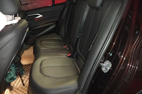 BMW 1 Series 2018, 57400 км, за 9099 USD - фото 18