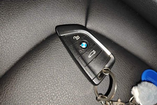 BMW 1 Series 2018, 57400 км, за 9099 USD - фото 9