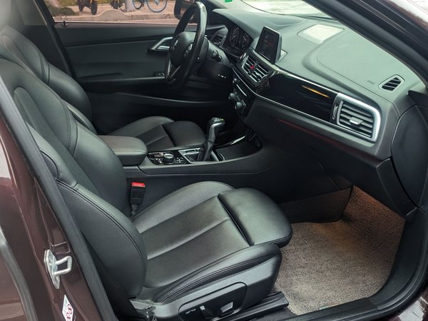 BMW 1 Series 2018, 116500 км, за 8826 USD - фото 11