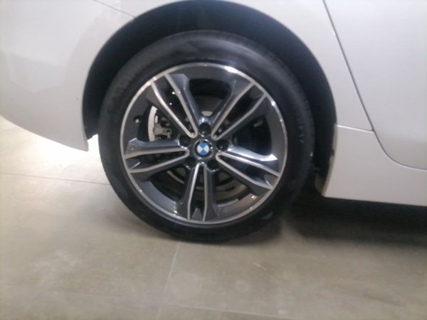BMW 1 Series 2018, 56700 км, за 11406 USD - фото 10