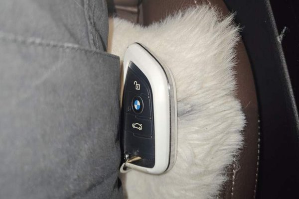 BMW 1 Series 2019, 48300 км, за 9999999 USD - фото 9
