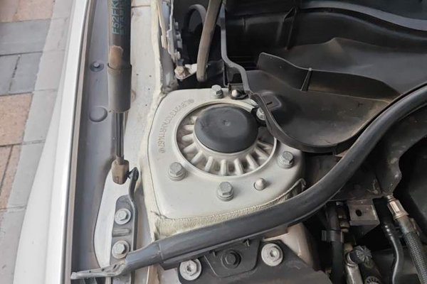 BMW 1 Series 2019, 75700 км, за 8092 USD - фото 23