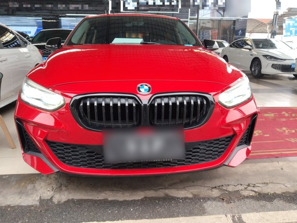 BMW 1 Series 2021 120i M Sport Night Edition, 2021 года