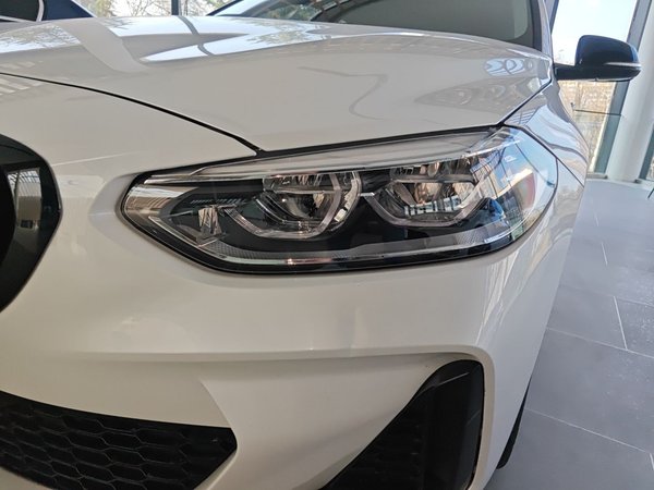 BMW 1 Series 2021, 110600 км, за 12623 USD