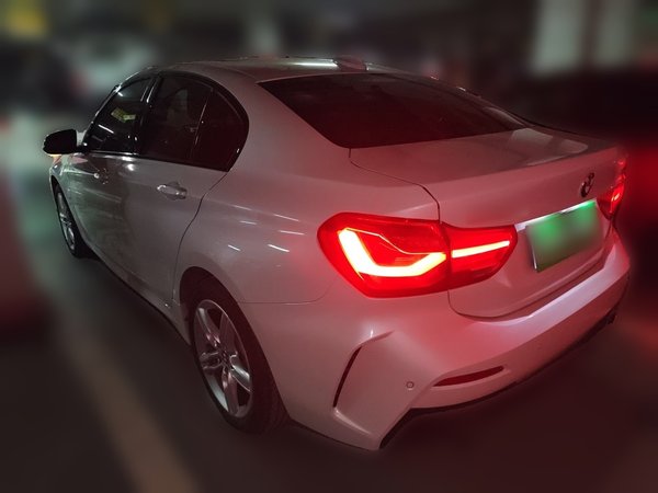 BMW 1 Series 2021, 14700 км, за 13533 USD