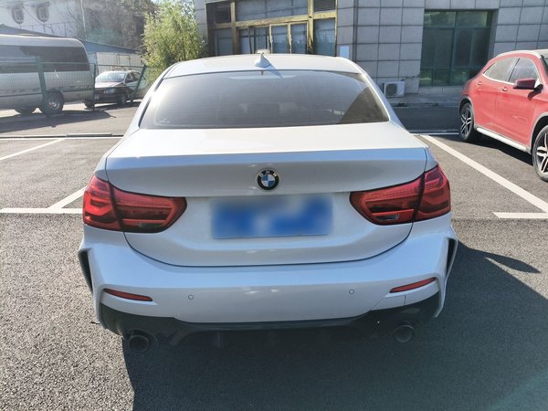 BMW 1 Series 2021, 34400 км, за 13103 USD