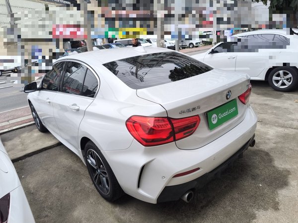 BMW 1 Series 2021, 43700 км, за 14196 USD