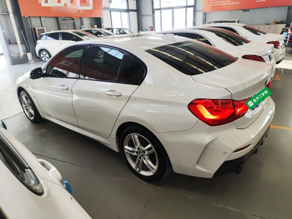 BMW 1 Series 2021, 55300 км, за 12989 USD