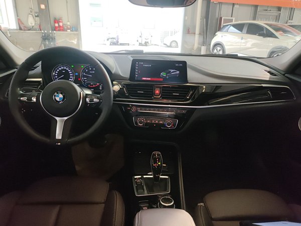 BMW 1 Series 2021, 55300 км, за 12989 USD - фото 9